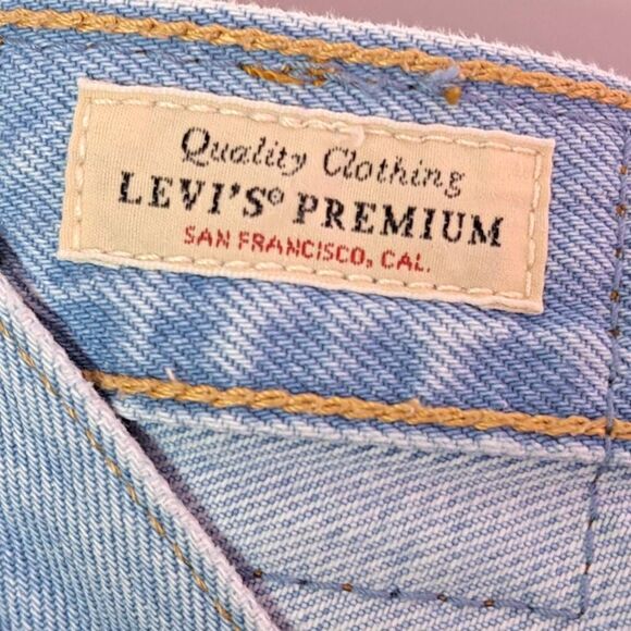 Levi's Premium Big E Women's 501 Original Fit High Rise Denim Shorts size 26 - Picture 7 of 9